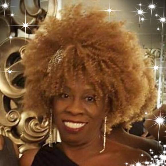 Profile Picture of Norma Hendricks (@mangotini13) on Poshmark