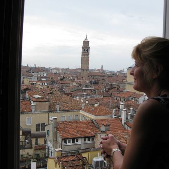 Profile Picture of Kirsten Hadzicki (@khadzicki) on Poshmark