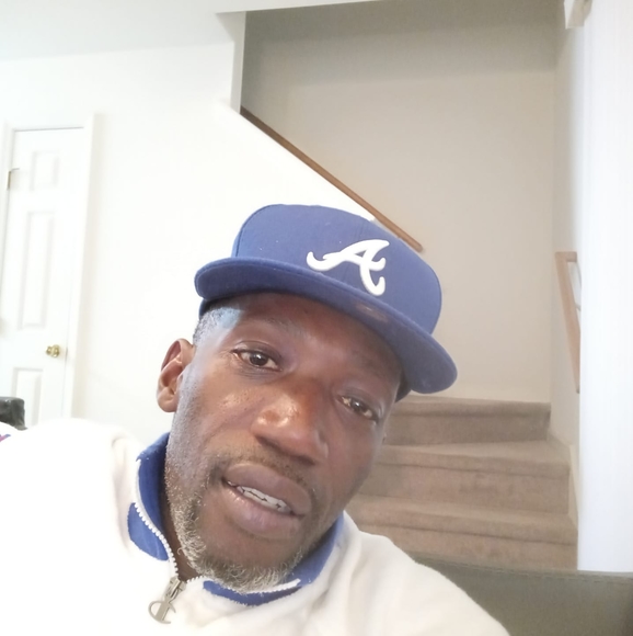 Profile Picture of Jason Dortch (@jasondeezy) on Poshmark