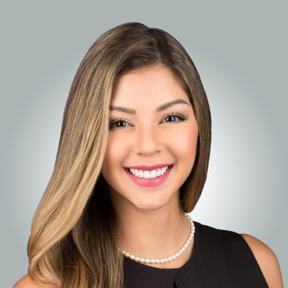 Profile Picture of Paulette Martinez (@edwardmorabitoy) on Poshmark