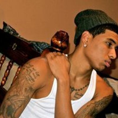 Profile Picture of Ryan (@RyanCuffYochick) on Twitter