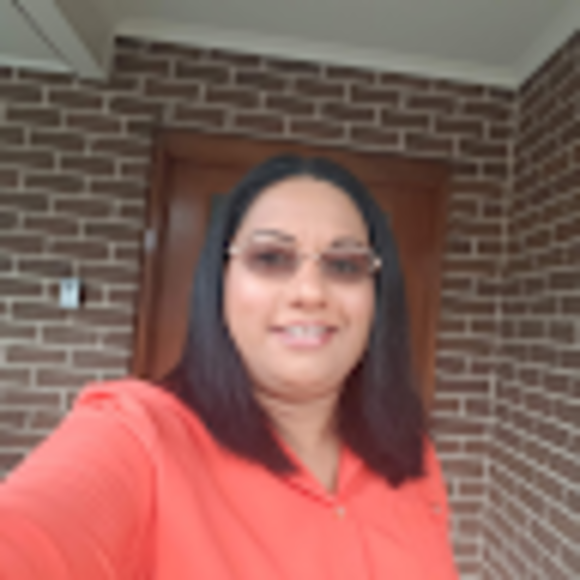 Profile Picture of Shelly Chand (@shellychand17) on Poshmark