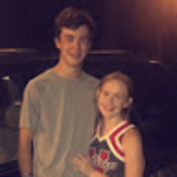 Profile Picture of Mackenzie Vance (@mvance1075) on Poshmark