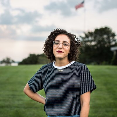 Profile Picture of Julia Pernicone (@@BeautyTakenIn) on Twitter