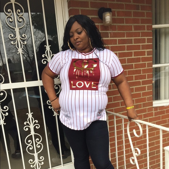 Profile Picture of Lakisha Patterson (@lakishapatterso) on Poshmark