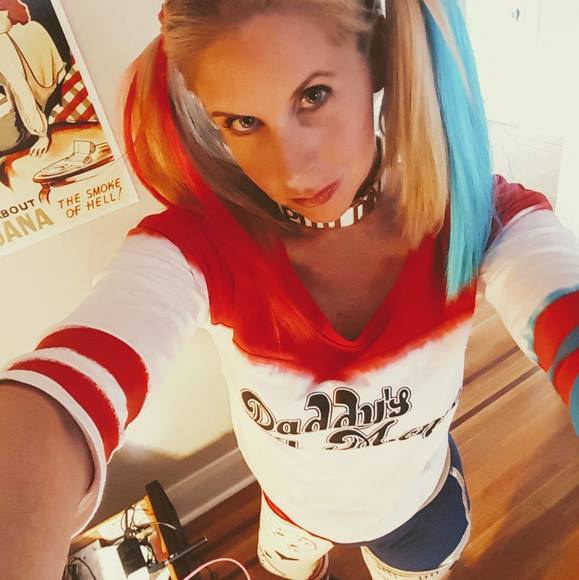 Profile Picture of Shannon Serapiglia (@shansera) on Poshmark