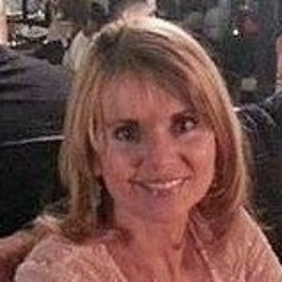 Profile Picture of Taylor Summers (@addie316879) on Poshmark