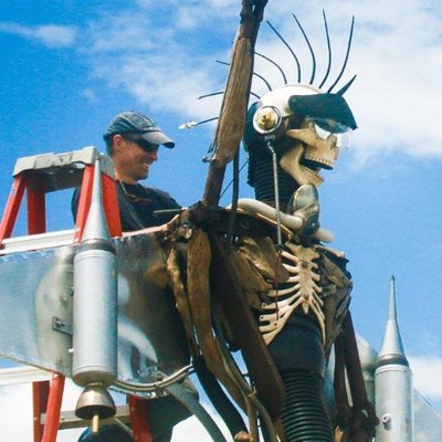 Profile Picture of Bruce Larsen (@BruceLarsenArt) on Twitter