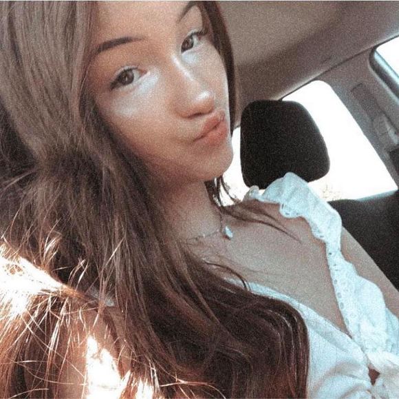 Profile Picture of Jade Horton (@ponderosa611) on Poshmark