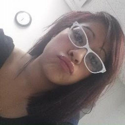 Profile Picture of Naomi Cortez (@GlitterBox_89) on Twitter