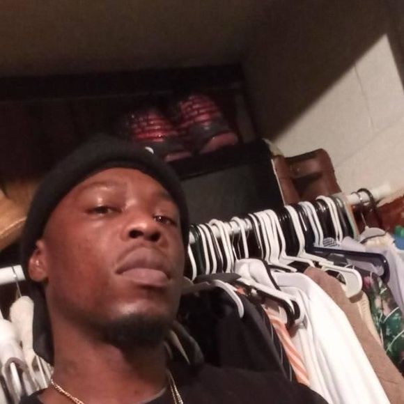 Profile Picture of Maurice Allen (@mauriceallen508) on Poshmark
