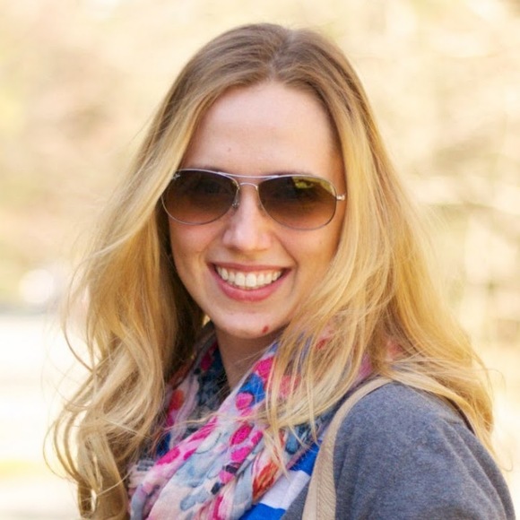 Profile Picture of Liz Badley (@missylizzylucy) on Poshmark