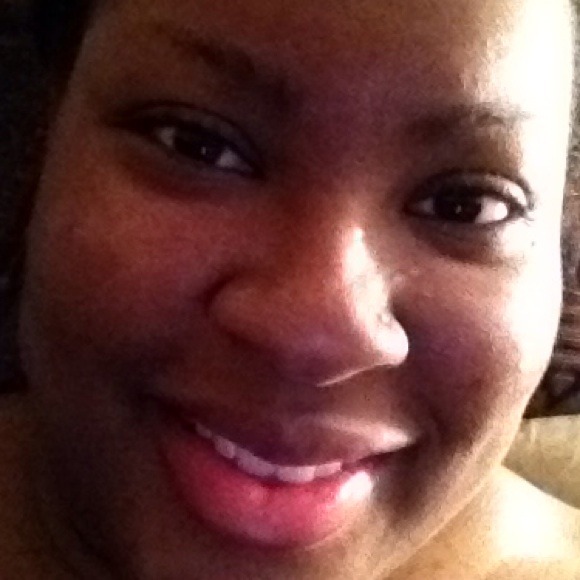 Profile Picture of Krystal Relf (@krelf10) on Poshmark