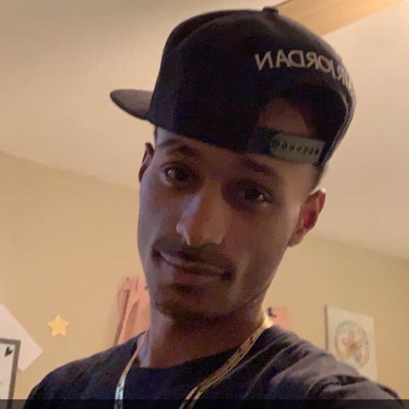 Profile Picture of Greg Fletcher (@gregfletcher988) on Poshmark