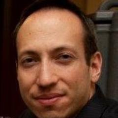 Profile Picture of Simon Lightstone (@SolomonStone10) on Twitter