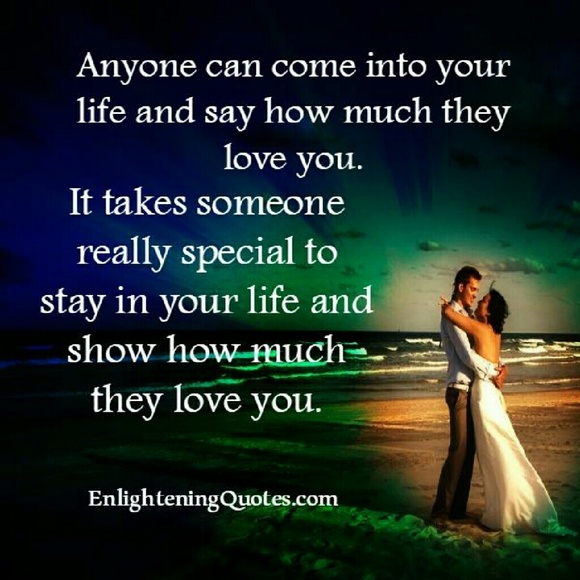 Profile Picture of Lori Thomas (@davlyn98) on Poshmark