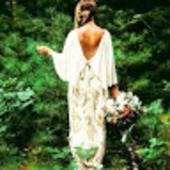 Profile Picture of Eva Phillips (@mizzqueens) on Poshmark