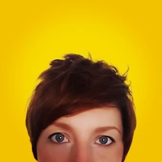 Profile Picture of Jo Vickers (@Joisarty1) on Twitter