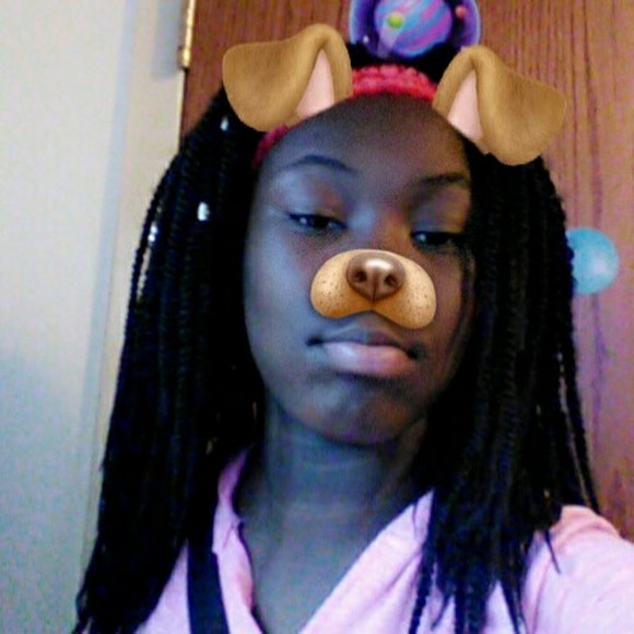 Ranariah Harris - Poshmark Profile Picture of Ranariah Harris (@ranariahharris) on Poshmark