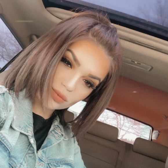 Profile Picture of Kareena Filimon (@keeksfili) on Poshmark