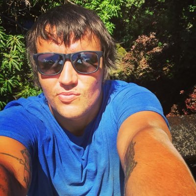 Profile Picture of Nicholas Blackwell (@w0wwhataNix) on Twitter