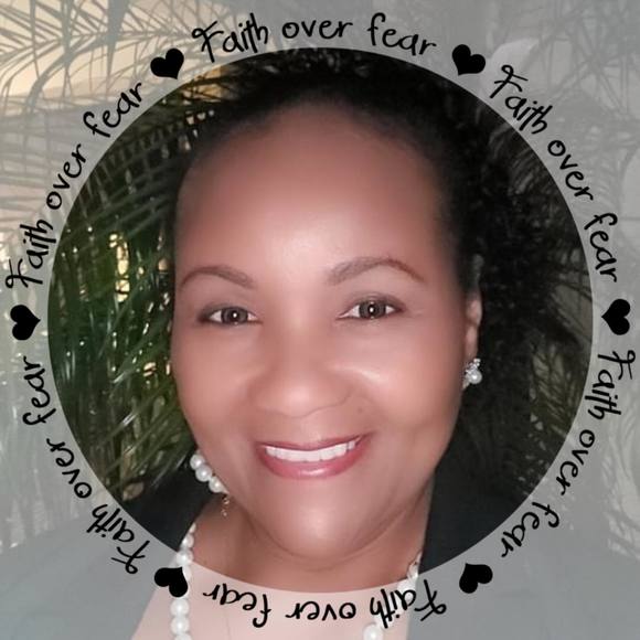 Profile Picture of Jacquelyn Mcmiller (@jacqui_mac) on Poshmark