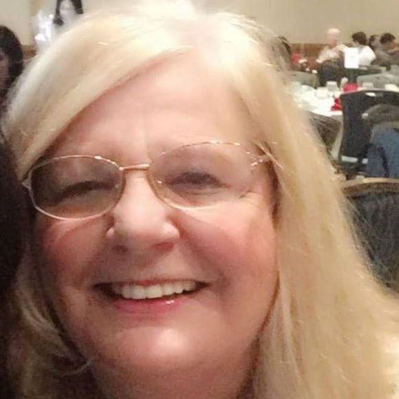 Profile Picture of Patricia Wade (@pwade2240) on Poshmark