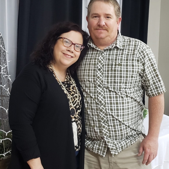 Profile Picture of Kim Wheelis (@kimwheelis) on Poshmark