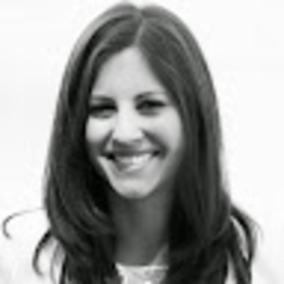 Profile Picture of Natalie Ruhe thomas (@natalie_ru) on Poshmark