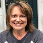 Profile Picture of Sherry Coogan (@waldenforesthome) on Instagram