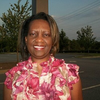 Profile Picture of Rosalind Walker (@Hartif123Walker) on Twitter