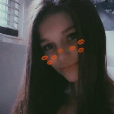 Profile Picture of Ella Russell (@ellarussell217) on Twitter