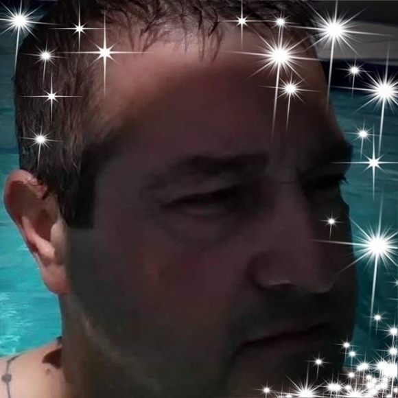 Profile Picture of Gary Eisnaugle (@eisnaugle727) on Poshmark