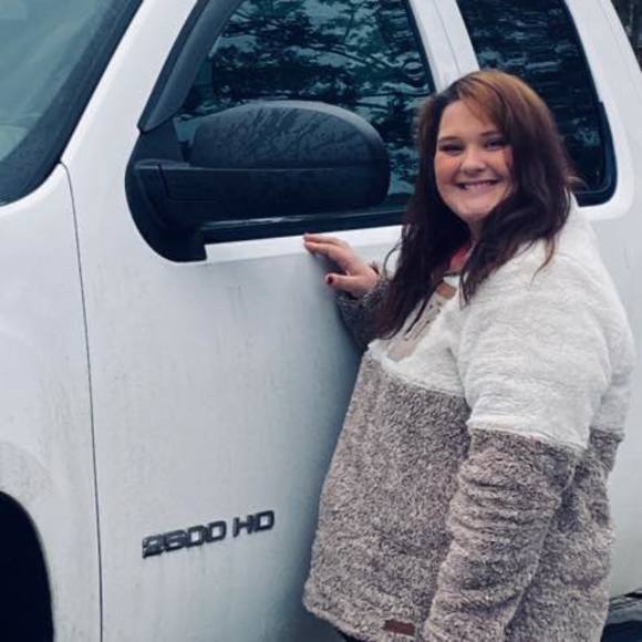 Profile Picture of Toni Mitchem (@trh427) on Poshmark