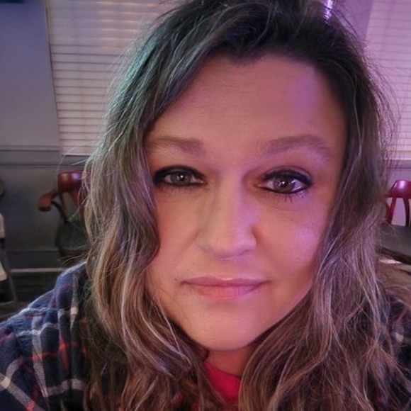 Profile Picture of Shelley Charles-brownlee (@shelleynchris) on Poshmark