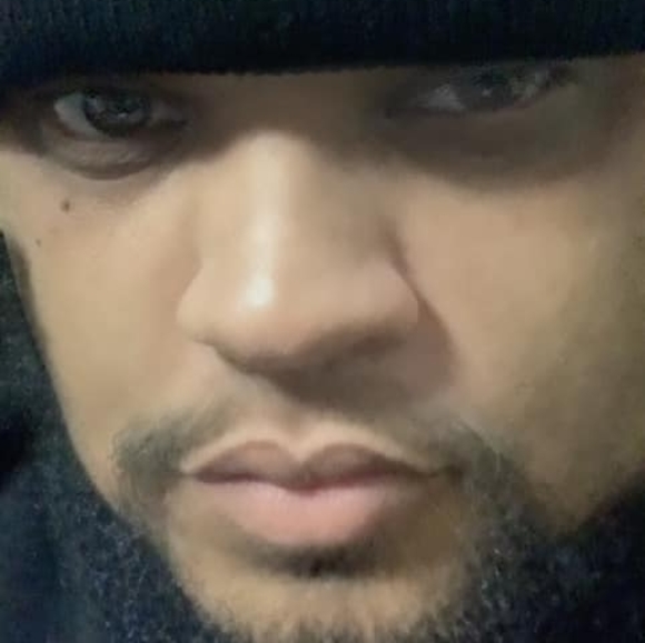 Breeze Inno - Poshmark Profile Picture of Breeze Inno (@breezebrown) on Poshmark