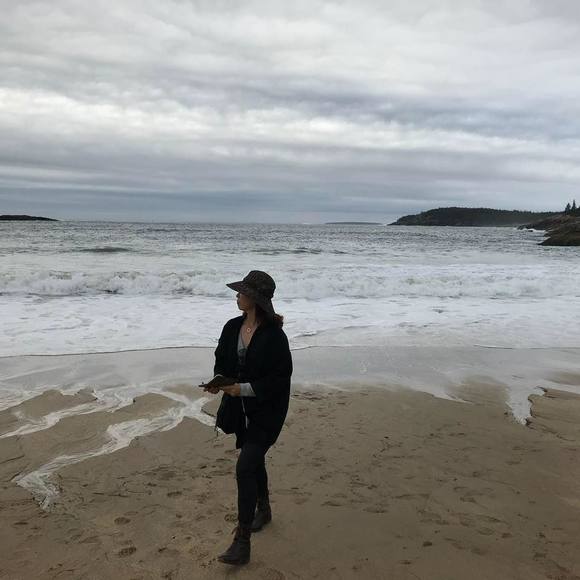 Profile Picture of Eun kyung Lim (@jamie052704) on Poshmark