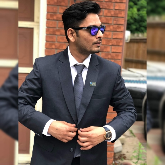 Profile Picture of Emis Panchal (@emis9594) on Poshmark