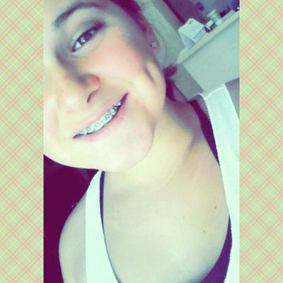 Profile Picture of Alexa Castillo (@alexacastillo63) on Twitter