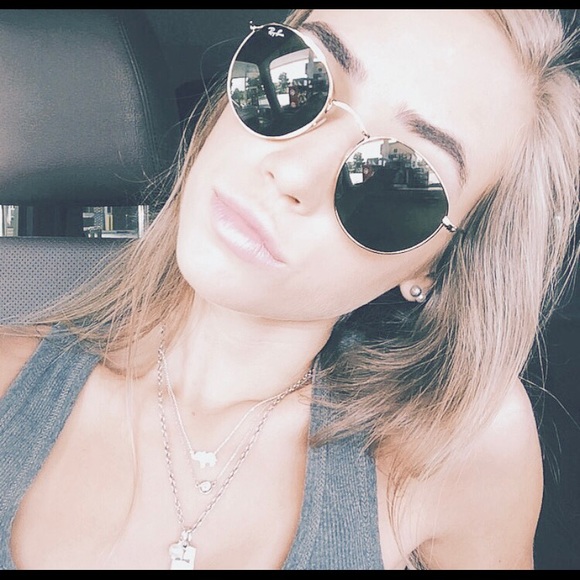 Profile Picture of Jayne Splichal (@jayne_splichal) on Poshmark