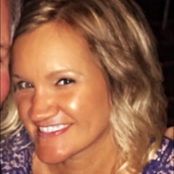 Kim Beason - Poshmark Profile Picture of Kim Beason (@nubicole) on Poshmark