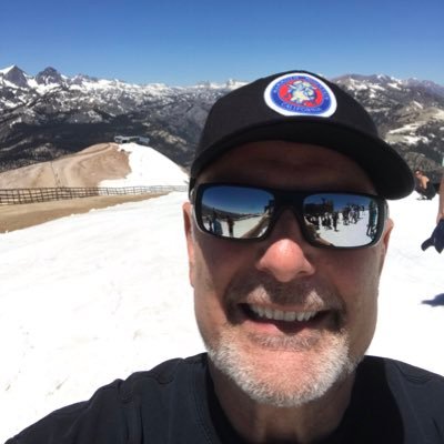 Profile Picture of Richard Quirk (@RichardQuirk10) on Twitter