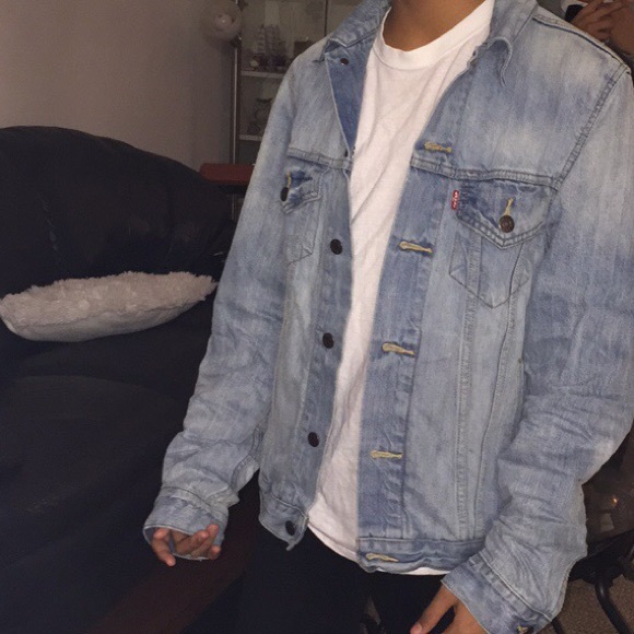 Jan ray Jison - Poshmark Profile Picture of Jan ray Jison (@jayyrizzy) on Poshmark