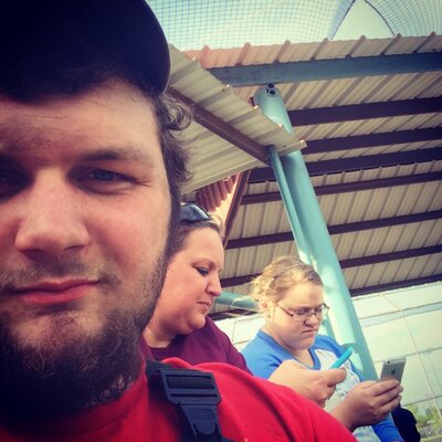 Profile Picture of Josh Beebe (@BeebeBrowning) on Twitter