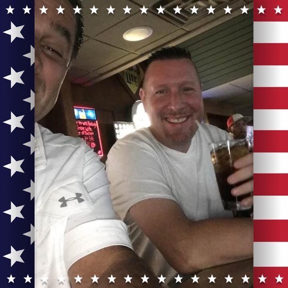 Profile Picture of Dave Jasinski (@davejasinski) on Poshmark