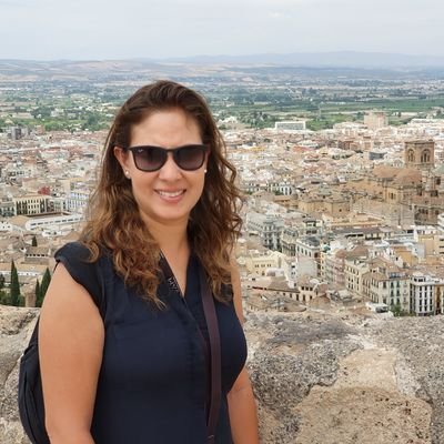 Profile Picture of Lorena Loya (@loreloya) on Twitter