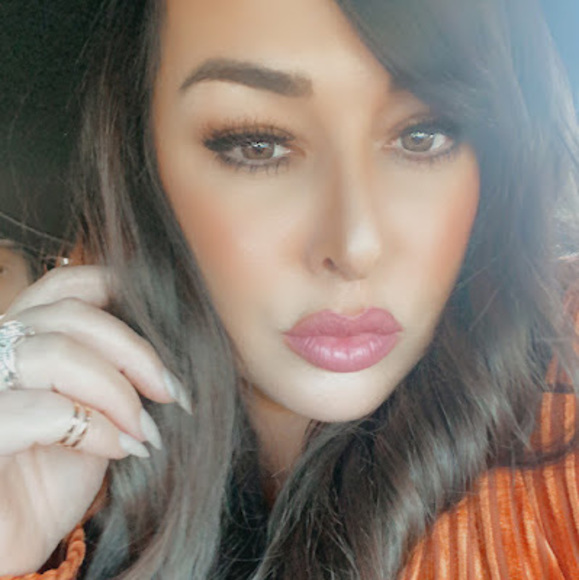 Profile Picture of Krista Monteilh (@kristamonteilh) on Poshmark