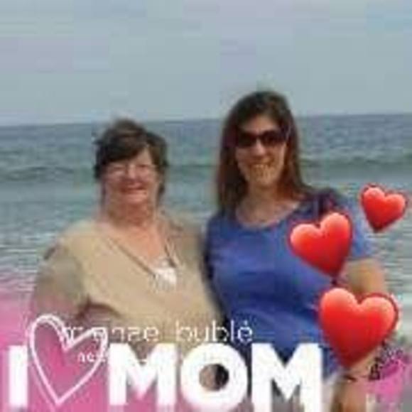 Profile Picture of Amy Fancher (@amymommy12) on Poshmark