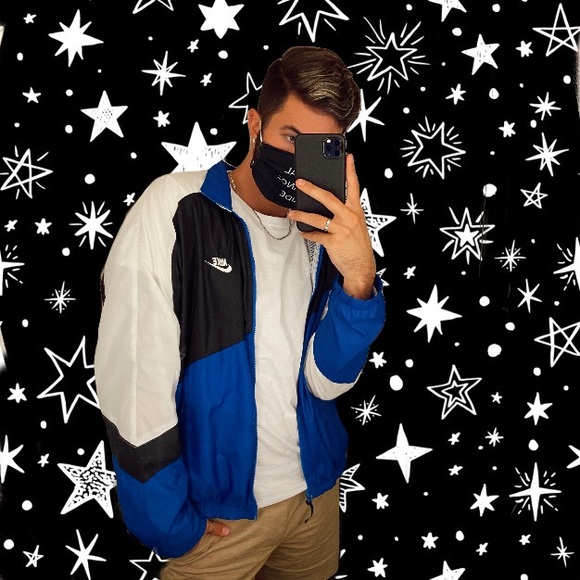 Profile Picture of Daniel Best (@dannybest) on Poshmark