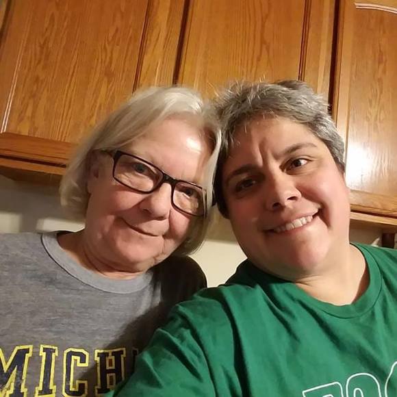 Profile Picture of Christina Soto michalski (@soto712) on Poshmark